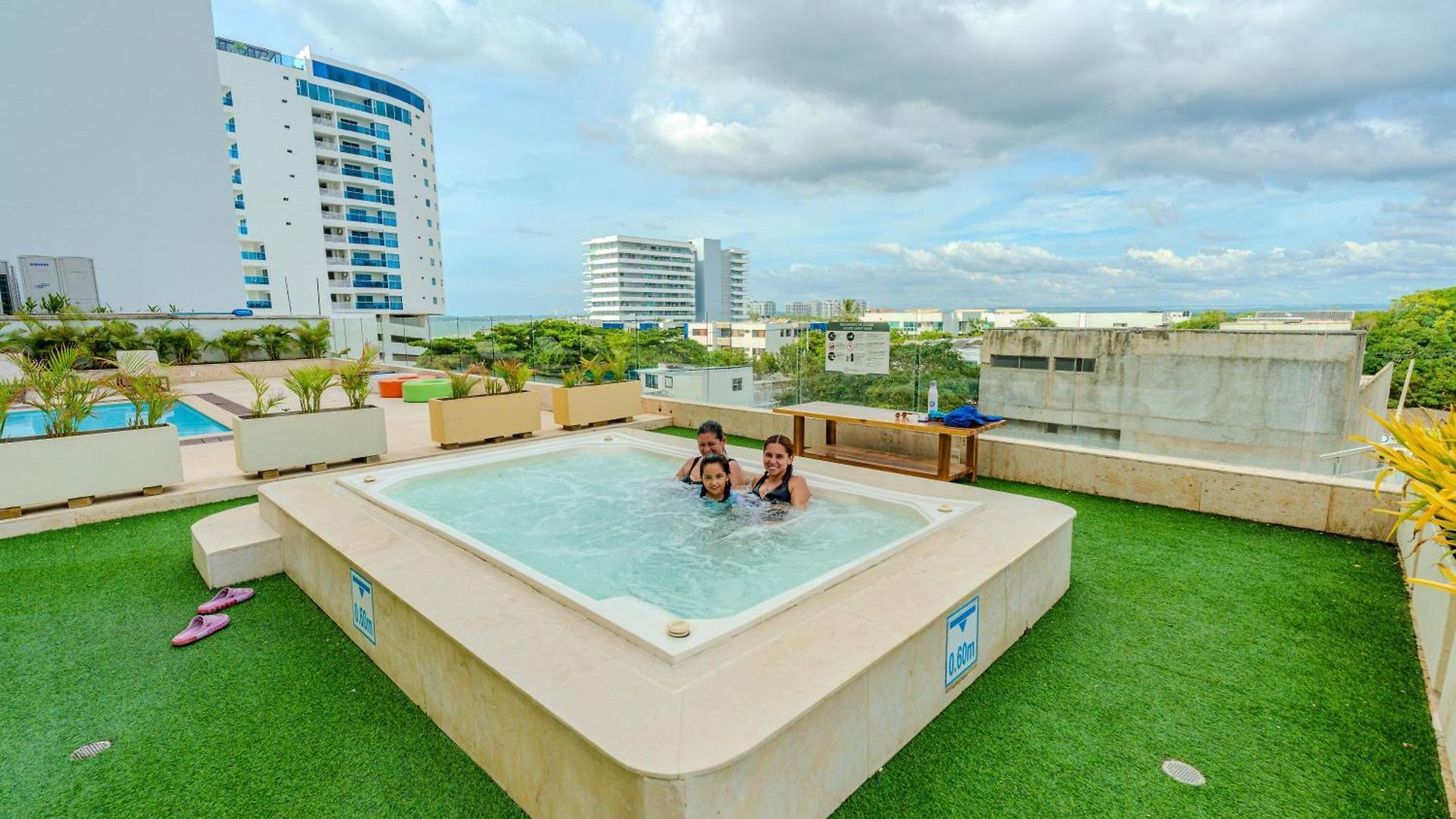 Con Vista Al Mar Piscinas Jacuzzi Y Baño Turco En 13 09