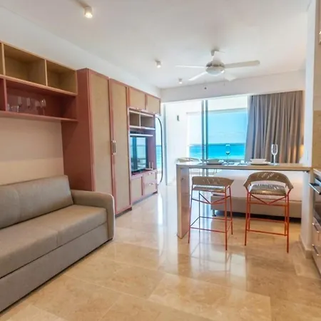 Apartamento Con Vista Al Mar Piscinas Jacuzzi Y Baño Turco En 13 09 *