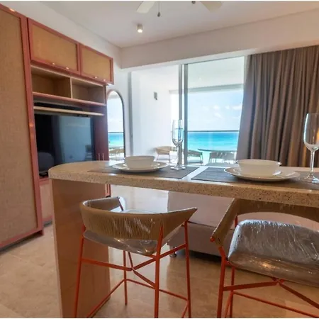 Con Vista Al Mar Piscinas Jacuzzi Y Baño Turco En 13 09